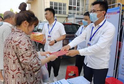 河南淮滨:便民服务流动车 打通服务"最后一公里"